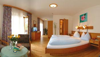 Hotel Badhaus 4*